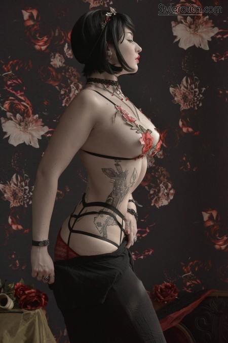 Fairest Of Them, cosplay, tattooed, brunette(NSFW)